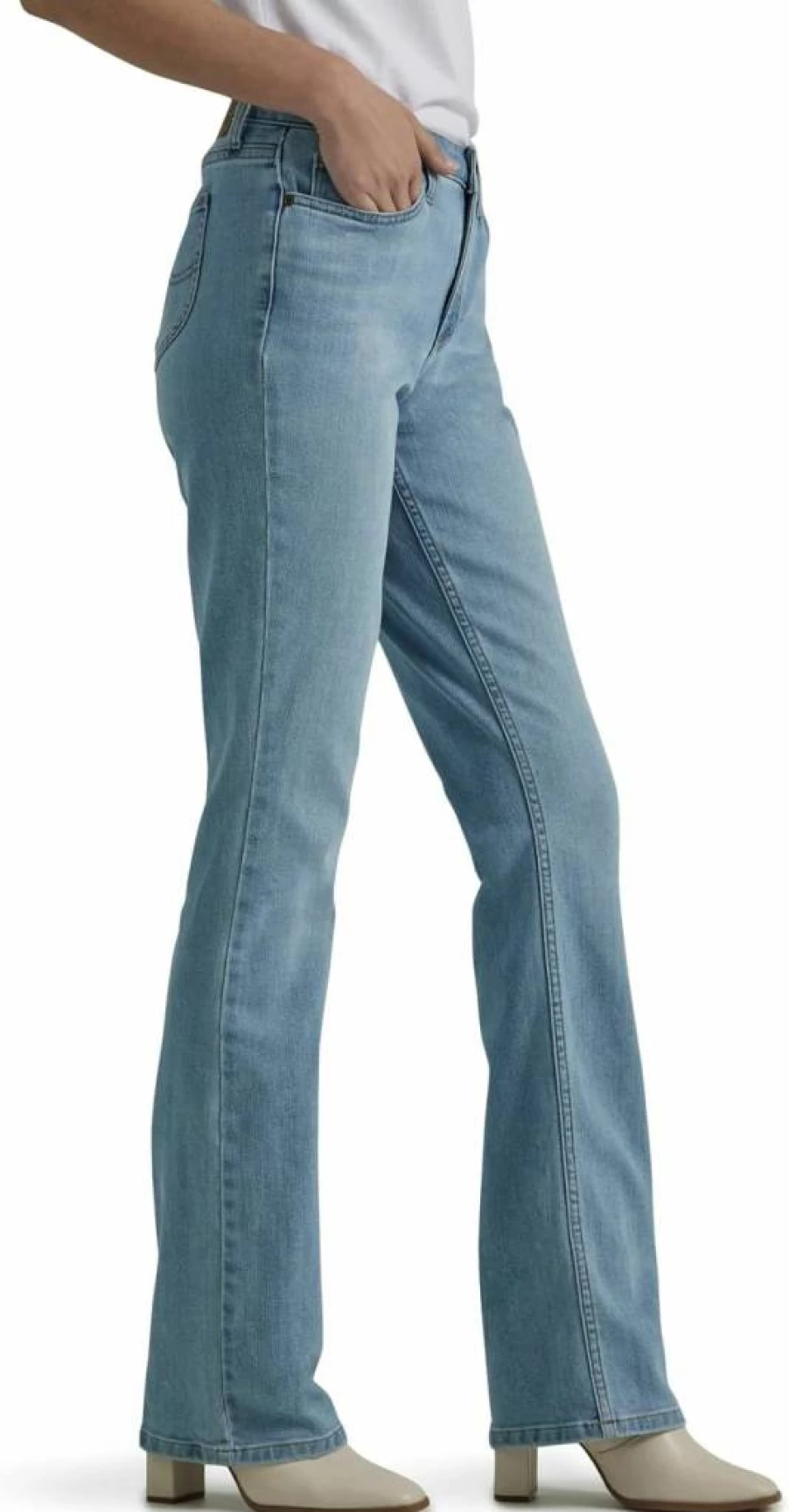 Lee Women's Legendary Bootcut Jeans - Mid Rise Stretch Denim Pants for Comfort & Style