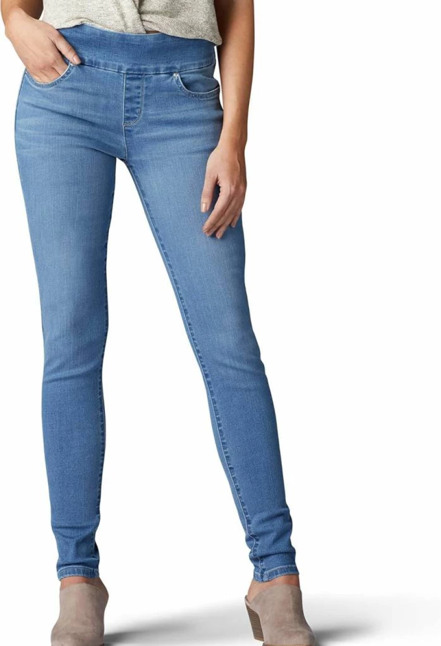 Lee Women's Slim Fit Stretch Skinny Pull-On Jeans - Comfortable High-Waisted Denim Pants