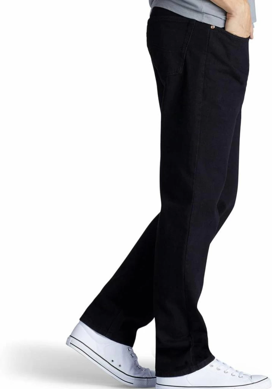 Lee Men's Relaxed Fit Straight Leg Jeans - Comfortable Classic Denim Pants for Casual Wear