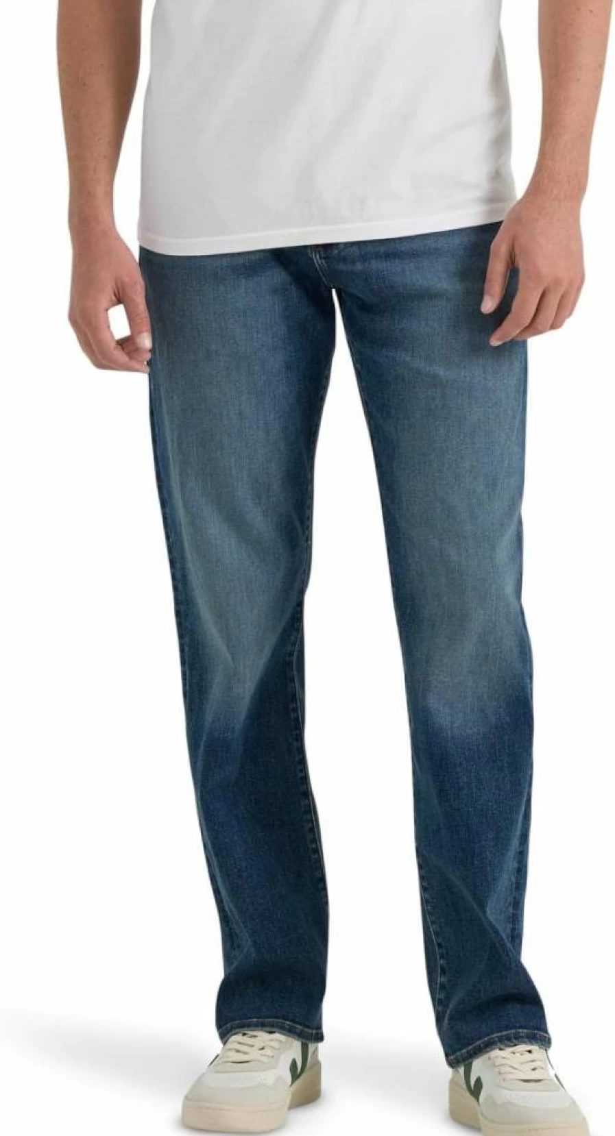Lee Men's Extreme Motion Relaxed Fit Straight Leg Jeans for Comfort & Flexibility