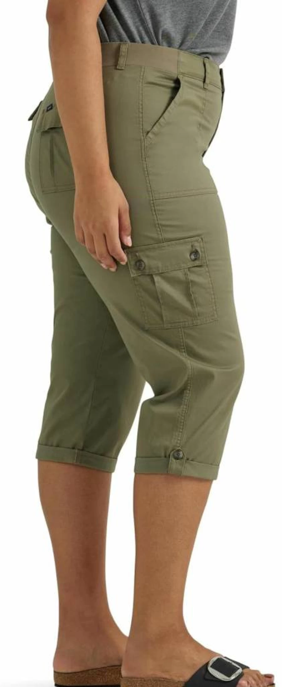 Lee Women's Plus Size Comfort Stretch Cargo Capri Pants with Flex-To-Go Technology