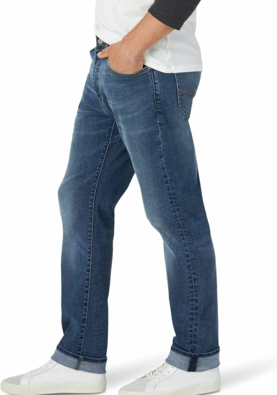 Lee Men's Extreme Motion Flexible Athletic Tapered Jeans for Active Lifestyles