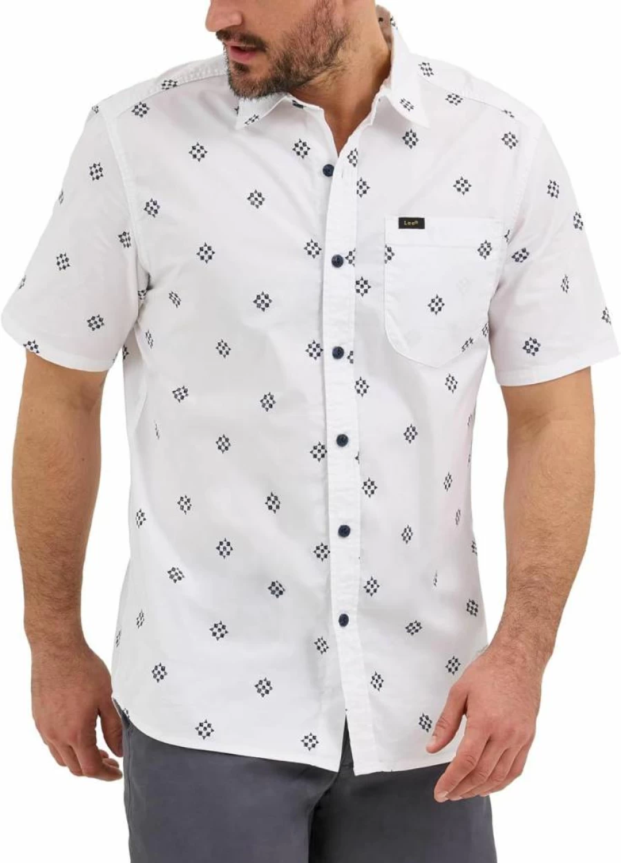 Lee Men's Classic Fit Short Sleeve Casual Shirt - Comfortable All-Purpose Top