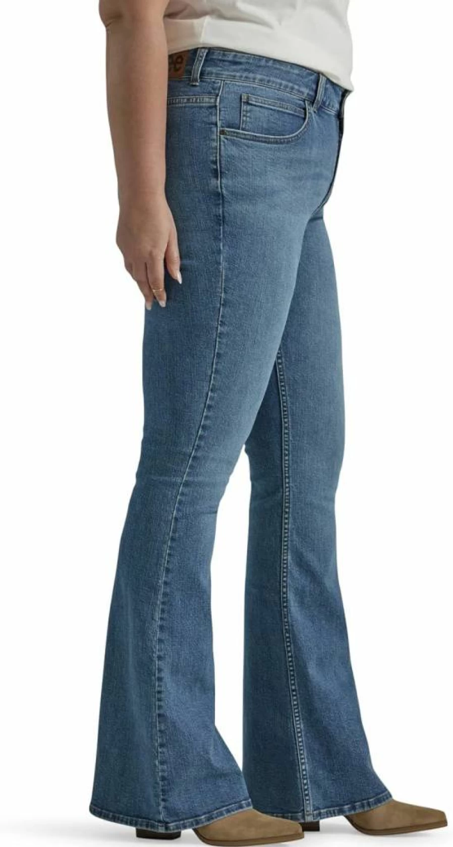 Lee Women's Plus Size High Waisted Flare Jeans - Vintage Bootcut Denim Pants for Curvy Figures
