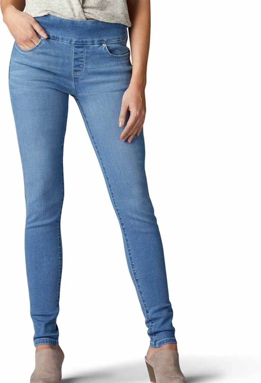 Lee Women's Slim Fit Stretch Skinny Pull-On Jeans - Comfortable High-Waisted Denim Pants