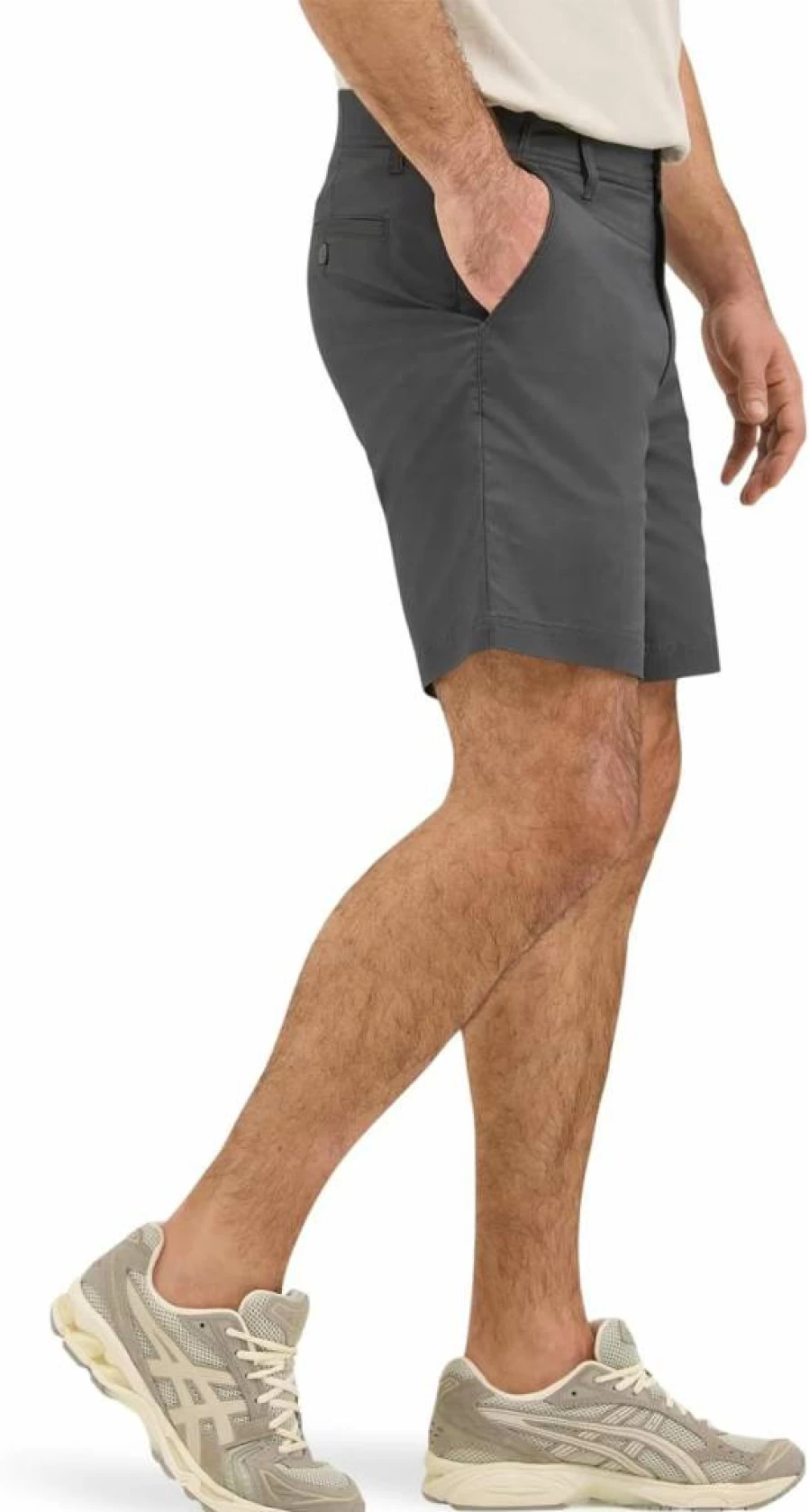 Lee Men's Extreme Motion 7-Inch Flat Front Stretch Shorts for Active Comfort