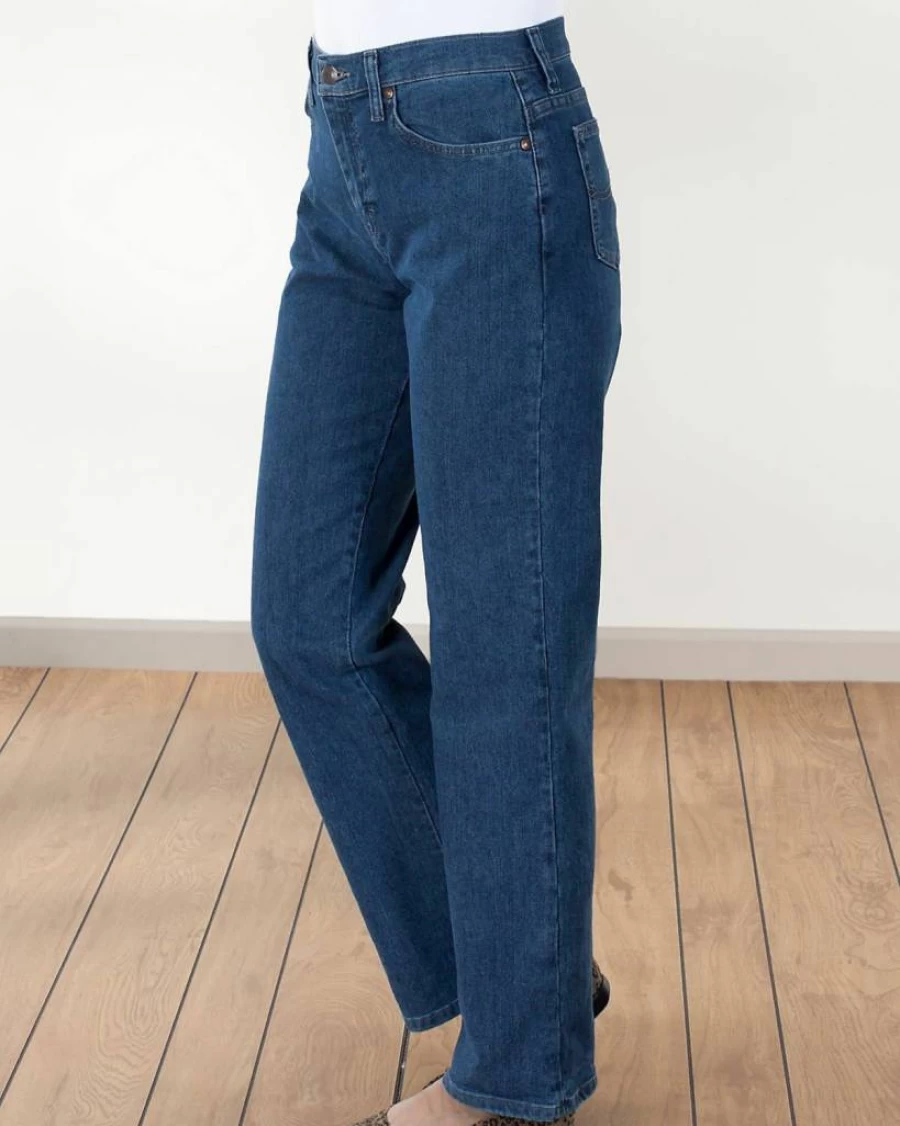 Lee Women's Relaxed Fit Straight-Leg Jeans - Comfortable & Stylish Denim Pants for Everyday Wear